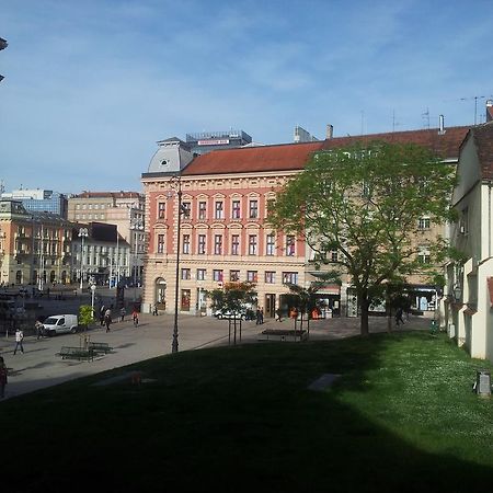 Apartment History Загреб Стая снимка